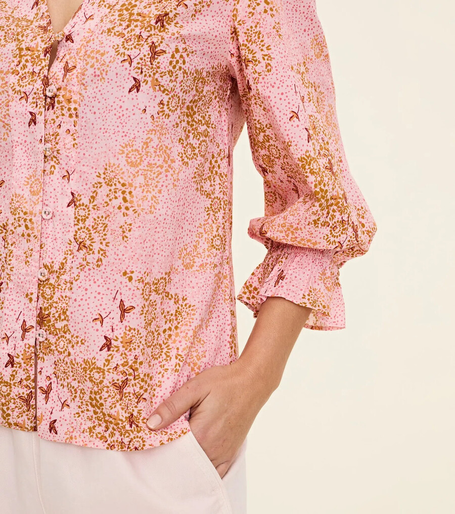 blusa floreciente