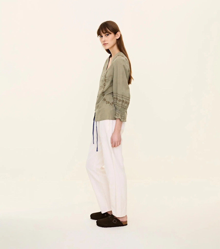 blusa de jardín