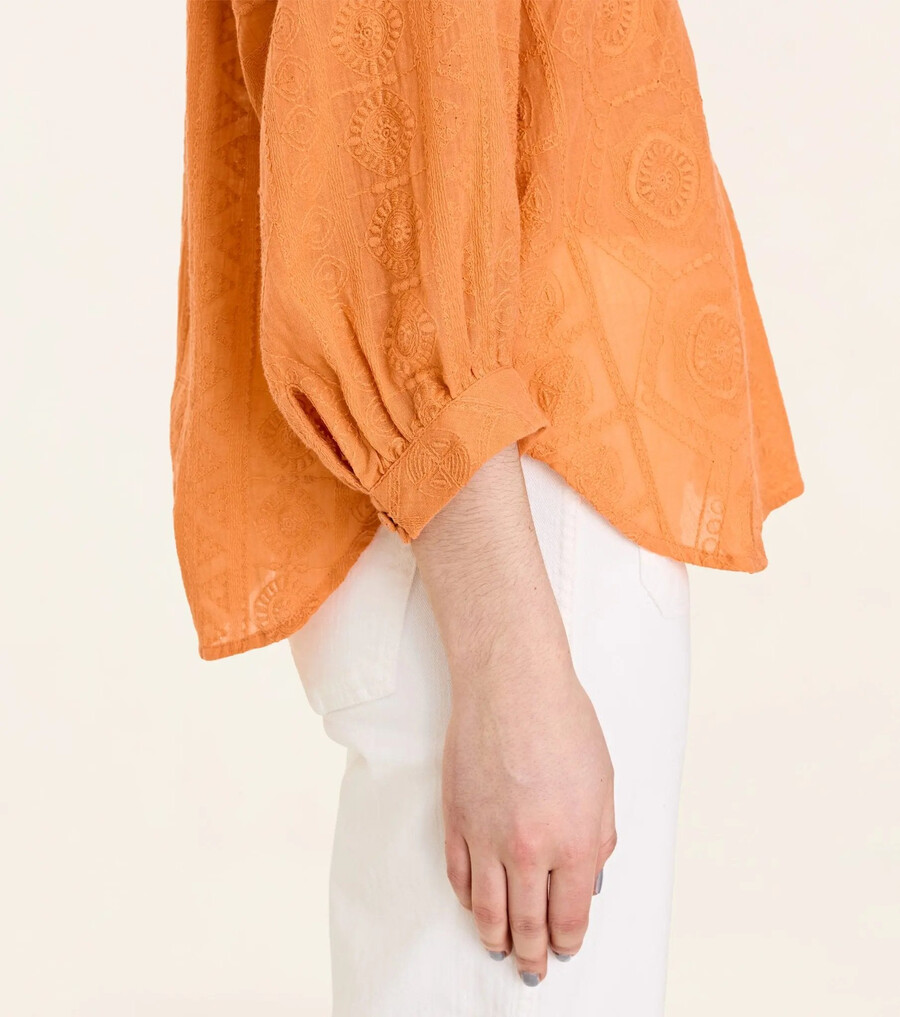 blusa de martes al almuerzo