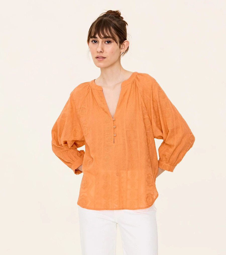 blusa de martes al almuerzo