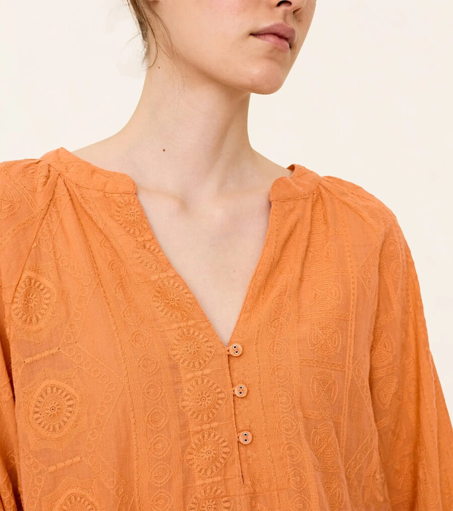 blusa de martes al almuerzo